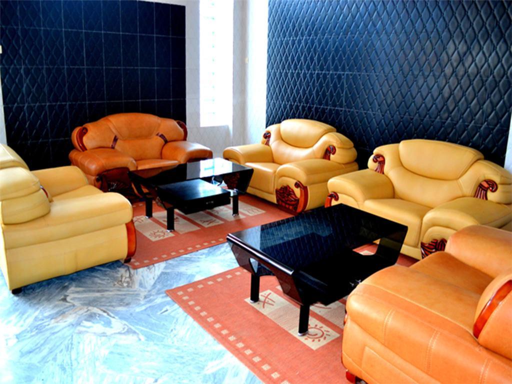 Royal Suites Hotel Nuakchot Exterior foto