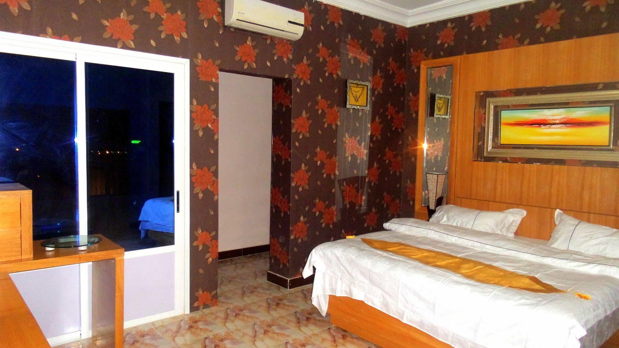Royal Suites Hotel Nuakchot Exterior foto